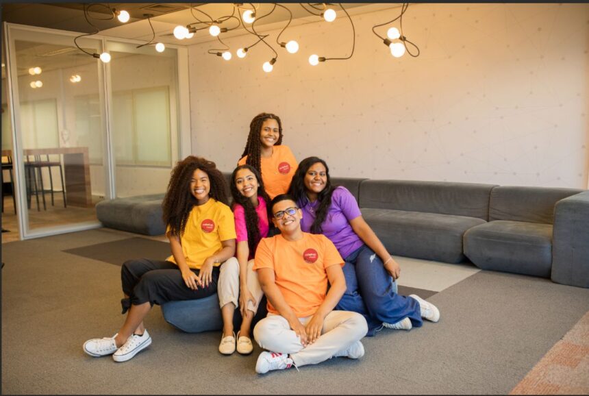 Programa de capacitação de jovens promovido pela Suzano e Instituto Coca-Cola no Espírito Santo