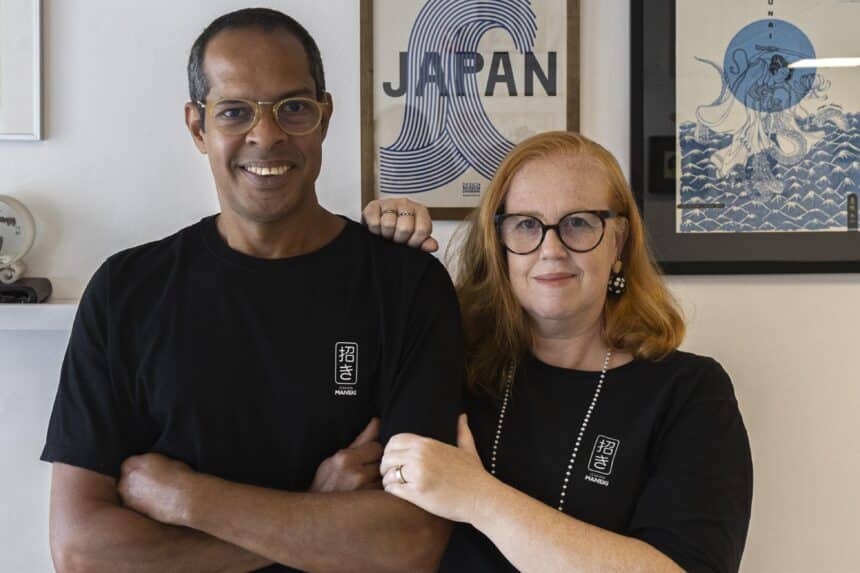 O publicitário Aruan Garcia e a designer Tatiana Menegatti celebram a nova fase profissional na gastronomia capixaba.