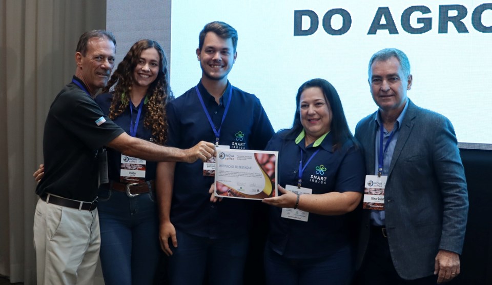 Representantes do Programa Sementes e startups premiadas em evento de café em Vitória