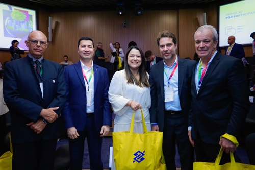 representantes do bandes participam do forum de desenvolvimento sobre financiamento climático