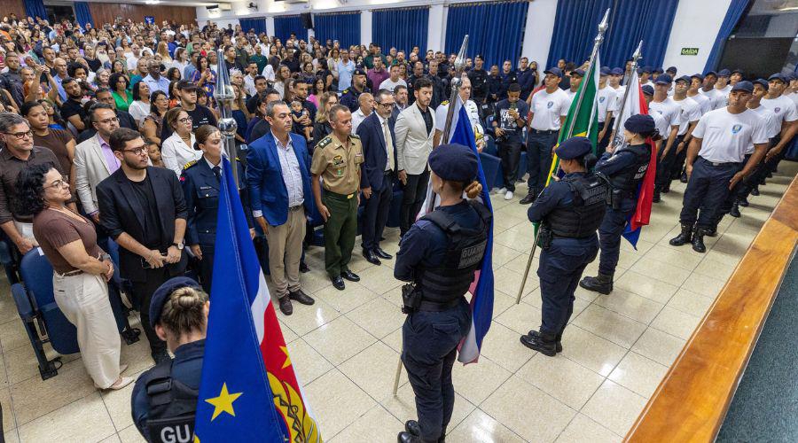 Formatura de novos agentes da Guarda Municipal de Vila Velha com reforço na segurança