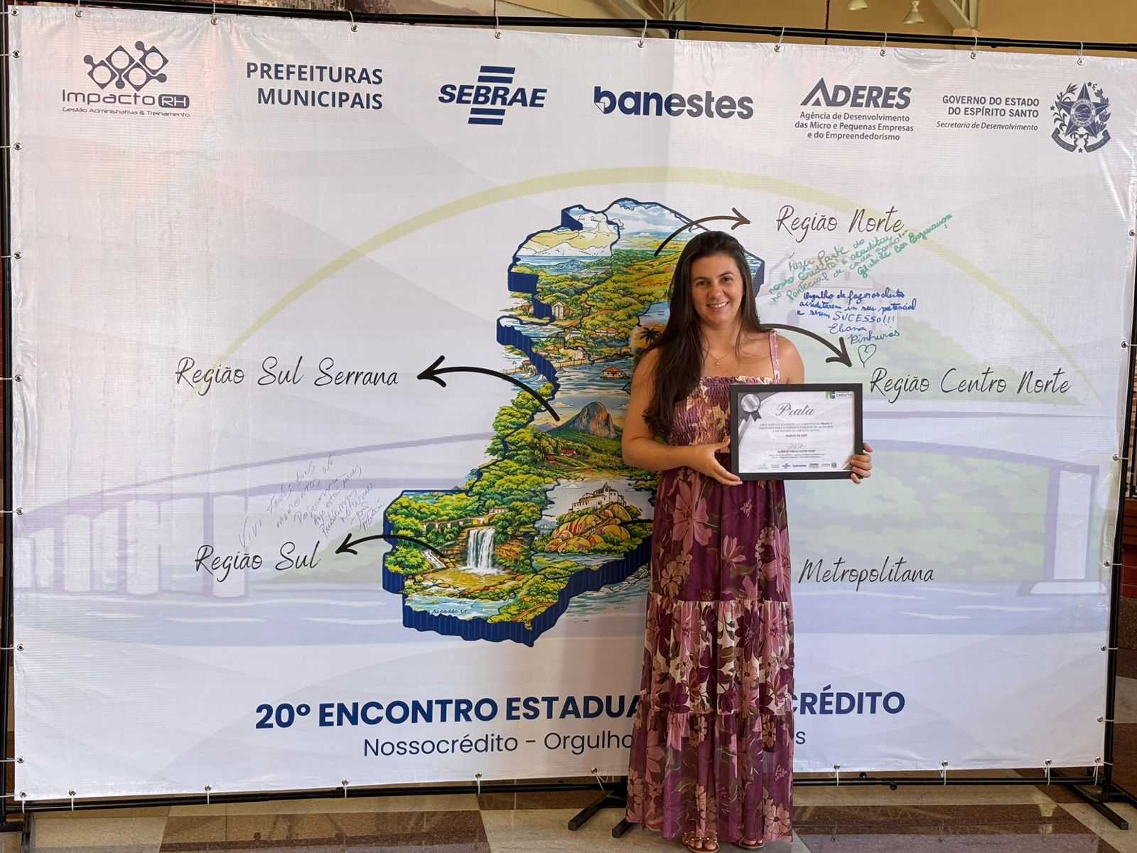 Momento de premiação durante evento oficial de segurança pública no Palácio Anchieta Espírito Santo.