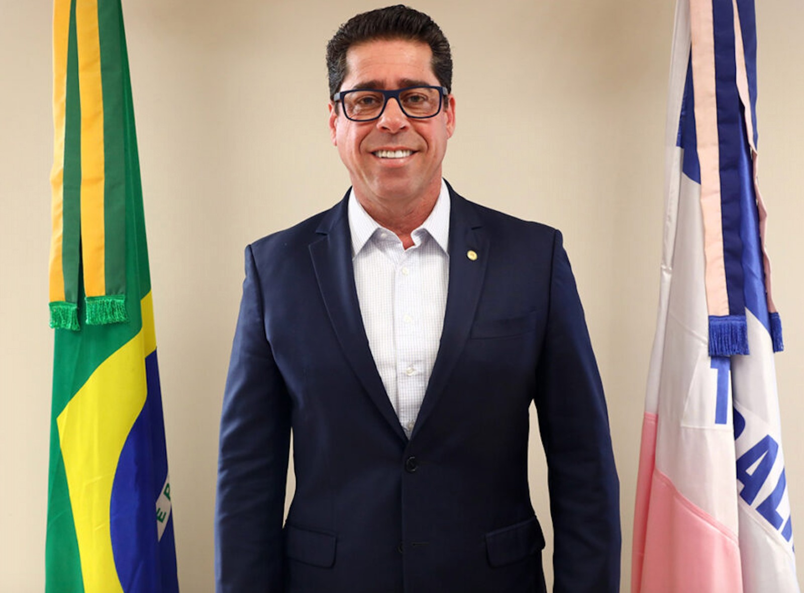 Marcelo Santos defende reforma penal rigorosa contra o feminicídio em sua pré-candidatura federal.