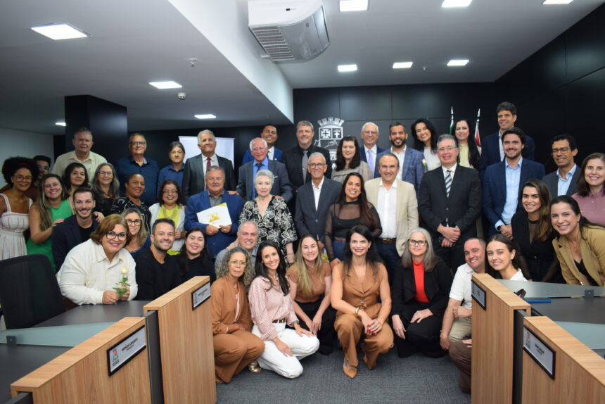 Aebes em Vila Velha: Solenidade na Câmara Municipal em comemoração aos 70 anos da Associação Evangélica.