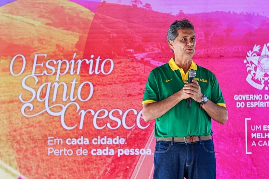 Solenidade oficial do Governo do Estado em Mimoso para anunciar investimentos em drenagem e reforma de rodoviária.
