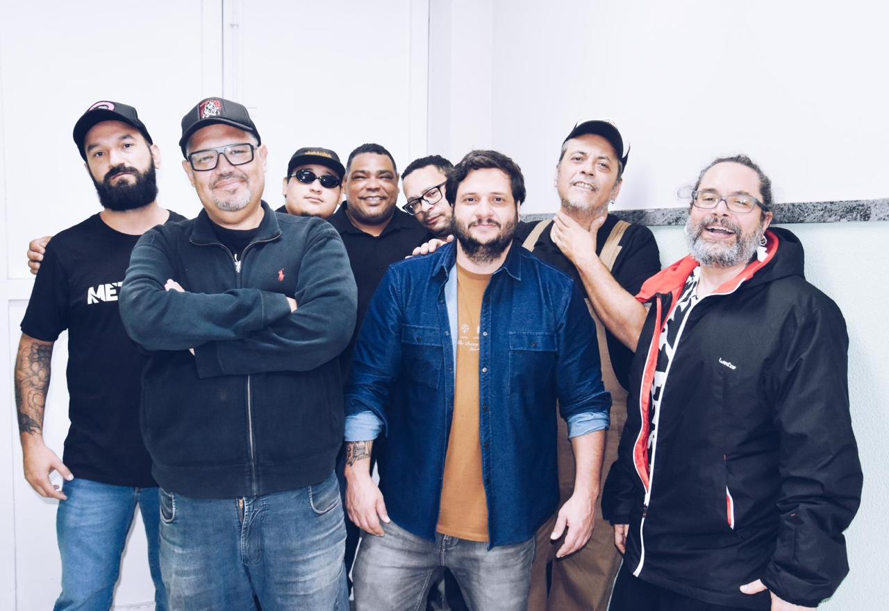 ntegrantes da banda capixaba Lordose pra Leão que fará a abertura do show do Nazareth em Vitória.
