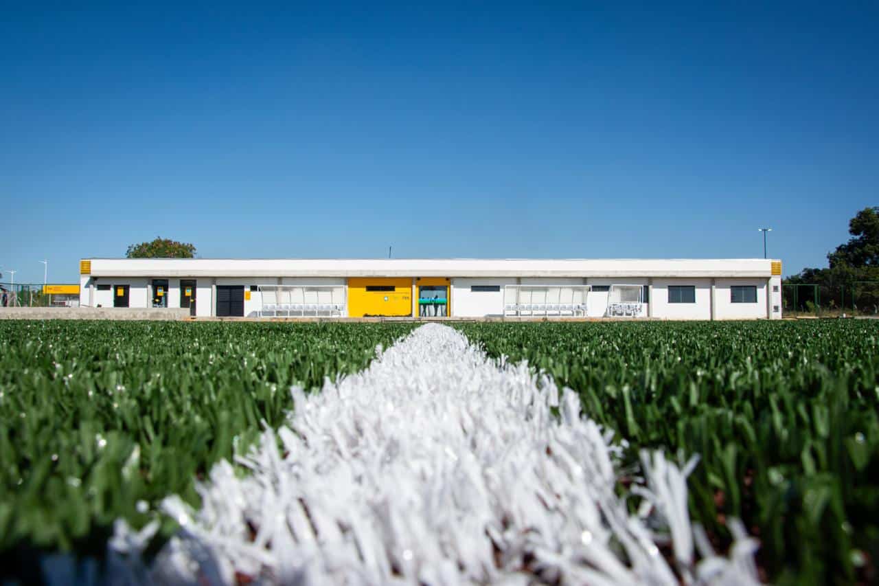 Campo de futebol com padrão FIFA no novo Centro de Desenvolvimento para o futebol no Espírito Santo