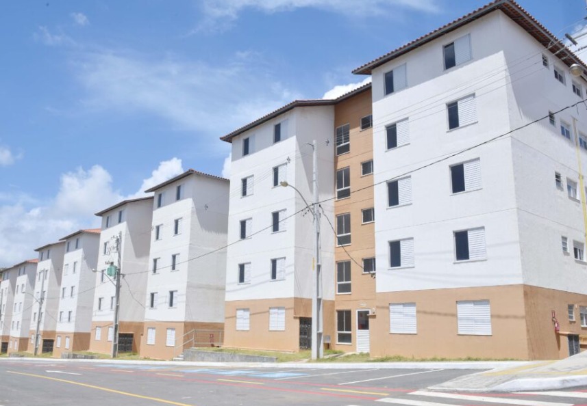 Fachada de apartamentos do programa Habita Cariacica Minha Casa Minha Vida.