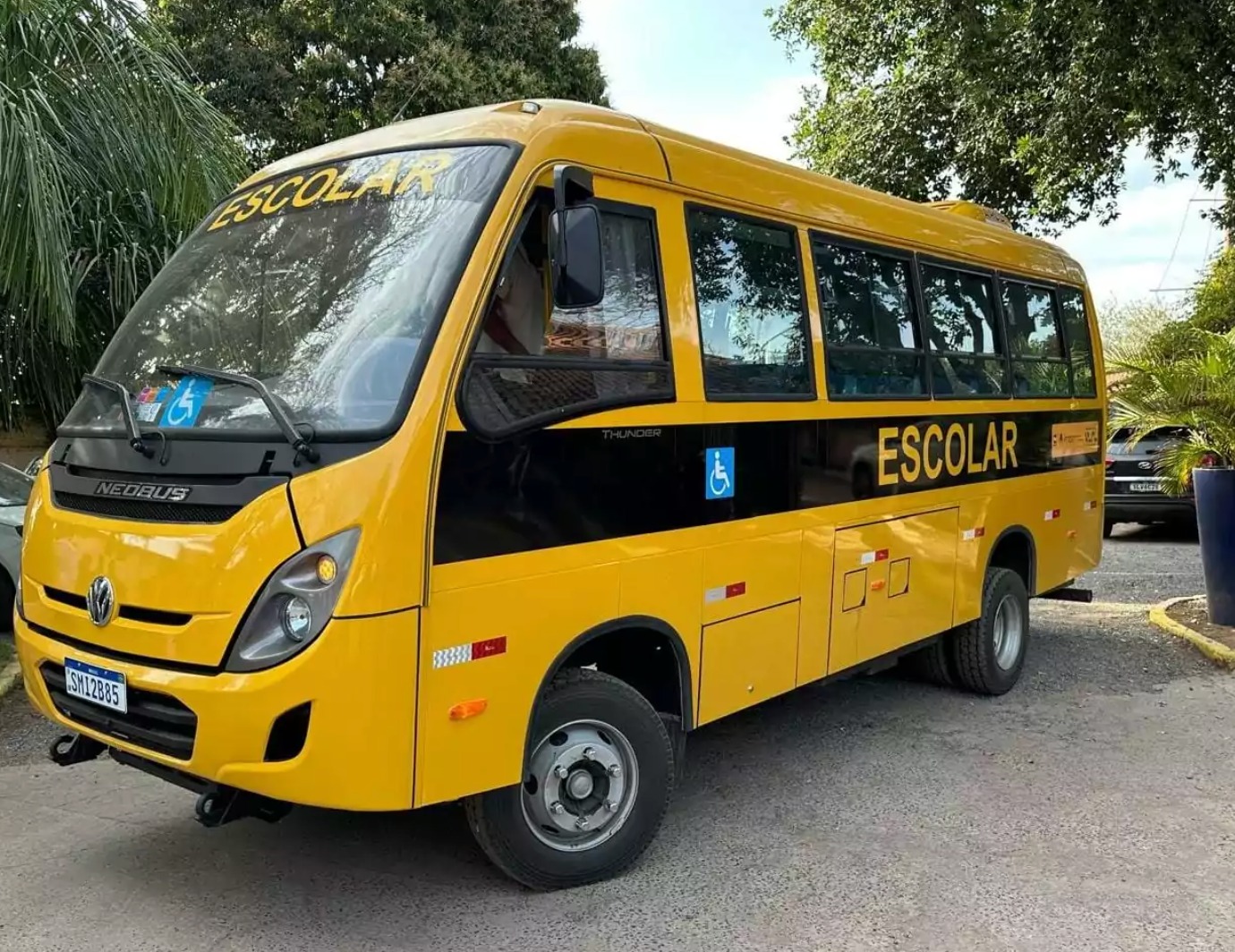 Ônibus de transporte escolar em circulação beneficiado pelo projeto de isenção ICMS no Espírito Santo.