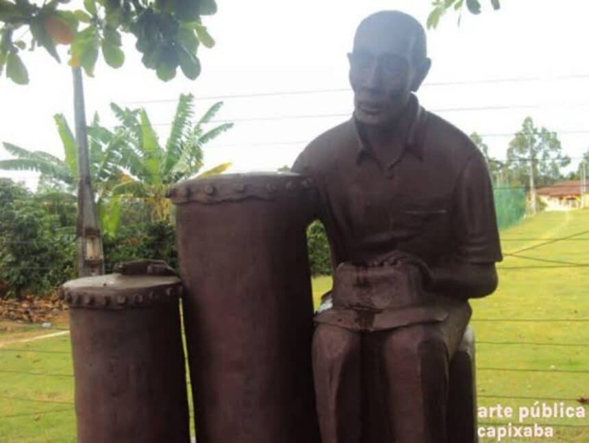 Local onde será erguida a praça ao redor da estátua de Mestre Valentim na comunidade de São Mateus, em Anchieta.