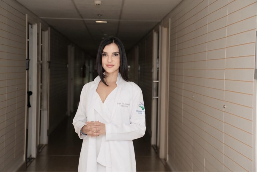 Aplicação de vacinas crianças curadas leucemia em um posto médico de atendimento infantil.