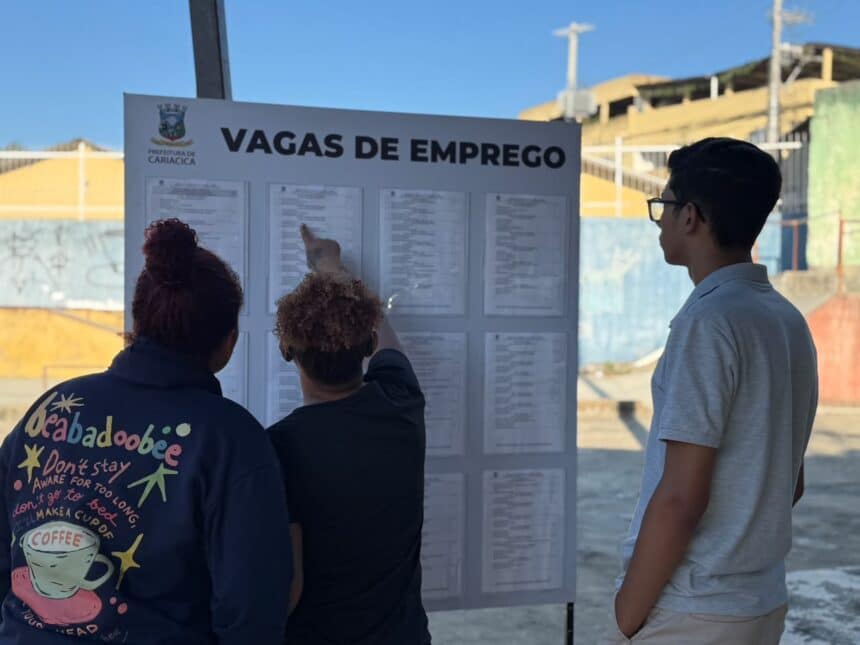 Atendimento ao público na sede da Agência do Trabalhador de Cariacica no bairro Vera Cruz.