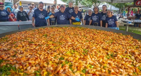 Moqueca de camarão servida no festival beneficente em prol dos hospitais filantrópicos do Espírito Santo.