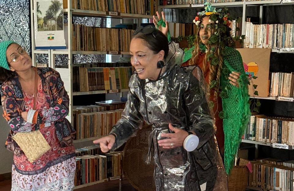 Apresentação da peça teatral em São José do Calçado na Biblioteca Municipal Homero Mafra.