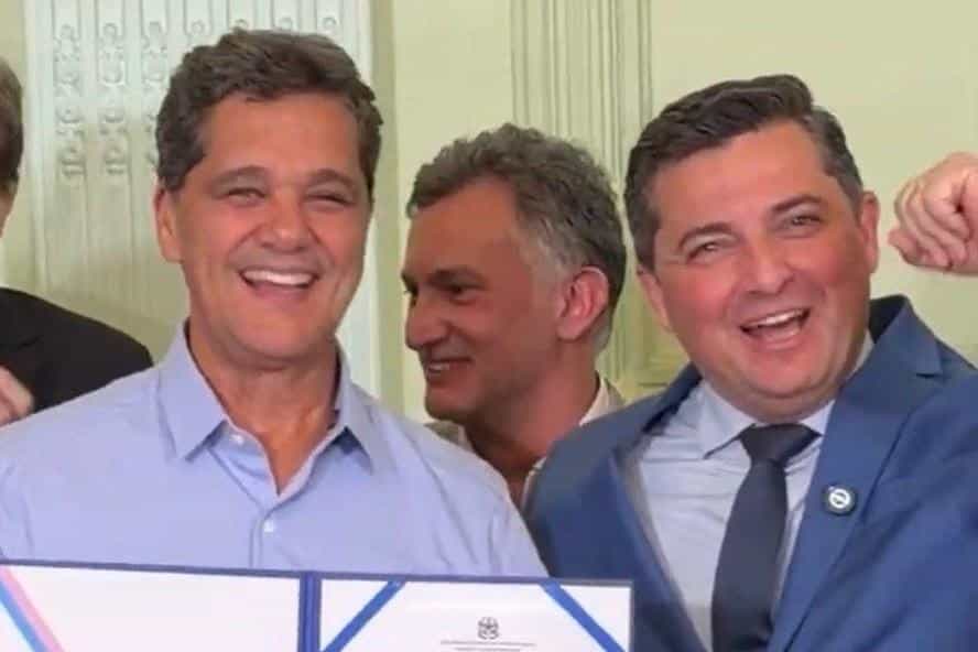 O candidato ao Senado Wellington Callegari durante sabatina televisiva no Espírito Santo.