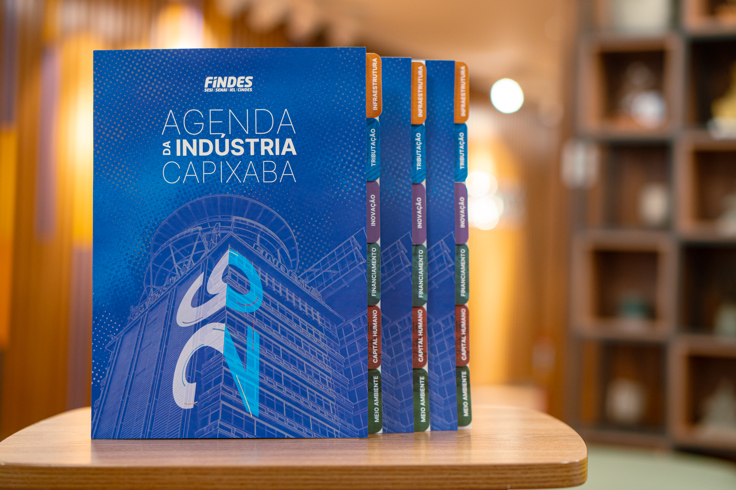 Apresentação da Agenda da Indústria Capixaba pela FINDES para os candidatos ao governo.