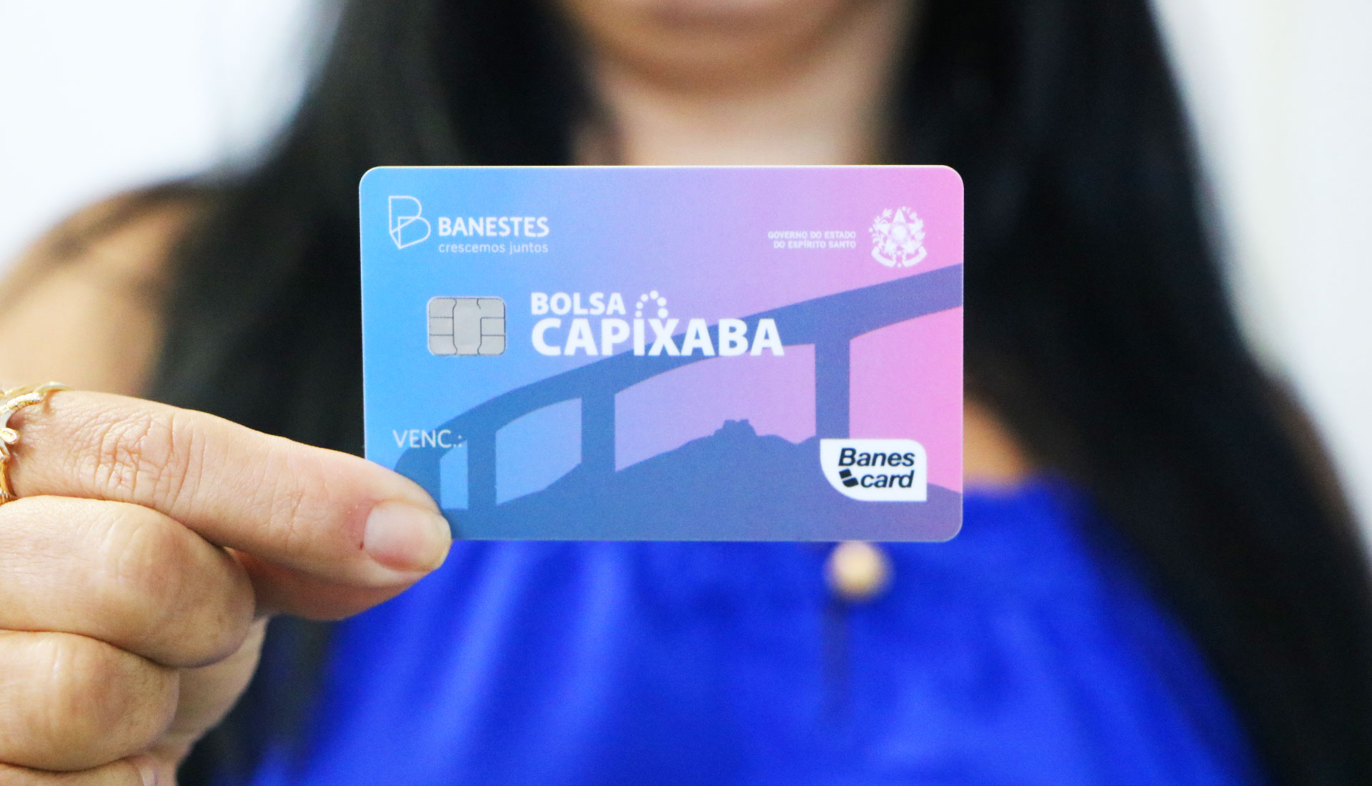 Detalhe do cartão de benefício do Bolsa Capixaba para movimentação e saque no Banestes.