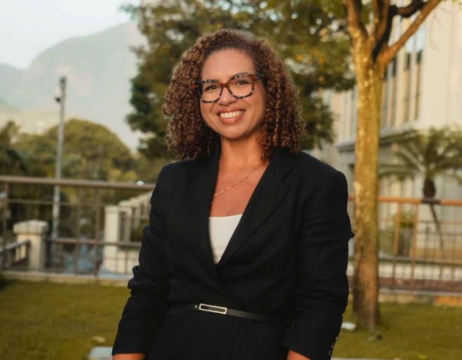 Plataforma gratuita de educação financeira ajuda brasileiros a organizarem o orçamento.