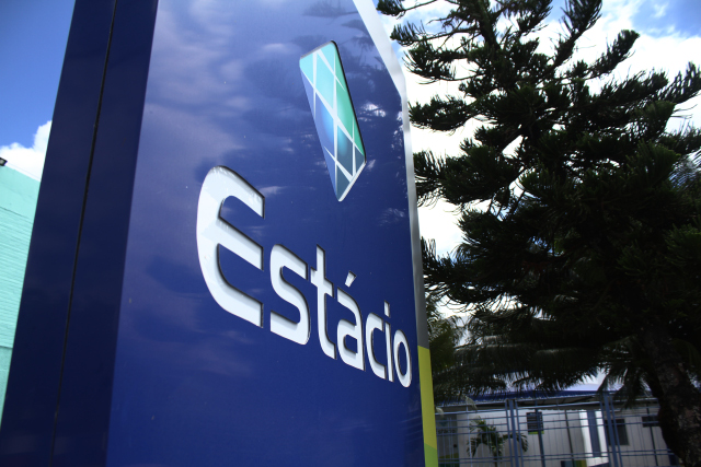 Oportunidades de estágio e empregos em feira virtual aberta para empresas no ES.