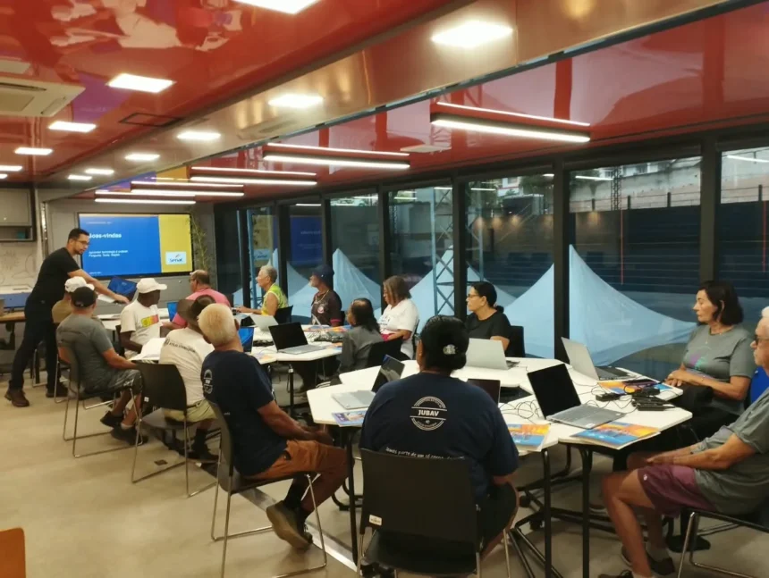 Cursos gratuitos do Senac oferecem aulas na Unidade Móvel em Atílio Vivácqua.