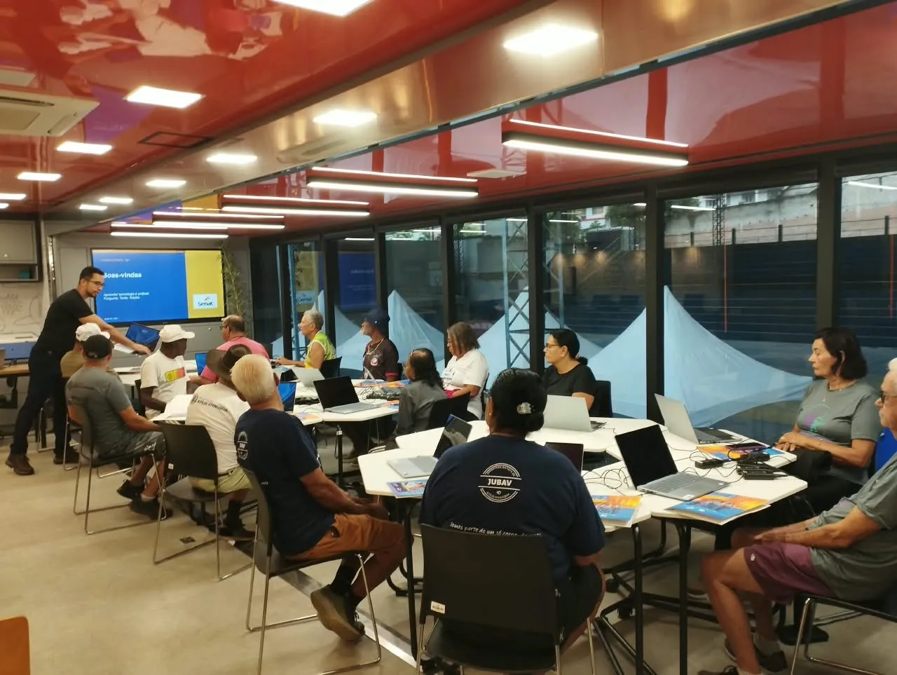 Cursos gratuitos do Senac oferecem aulas na Unidade Móvel em Atílio Vivácqua.