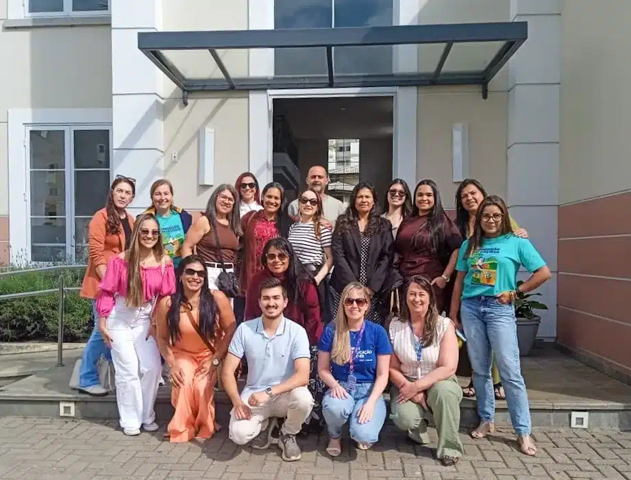 Participantes da Escola Capixaba de Turismo durante capacitação de gestão hoteleira no Sesc Domingos Martins.
