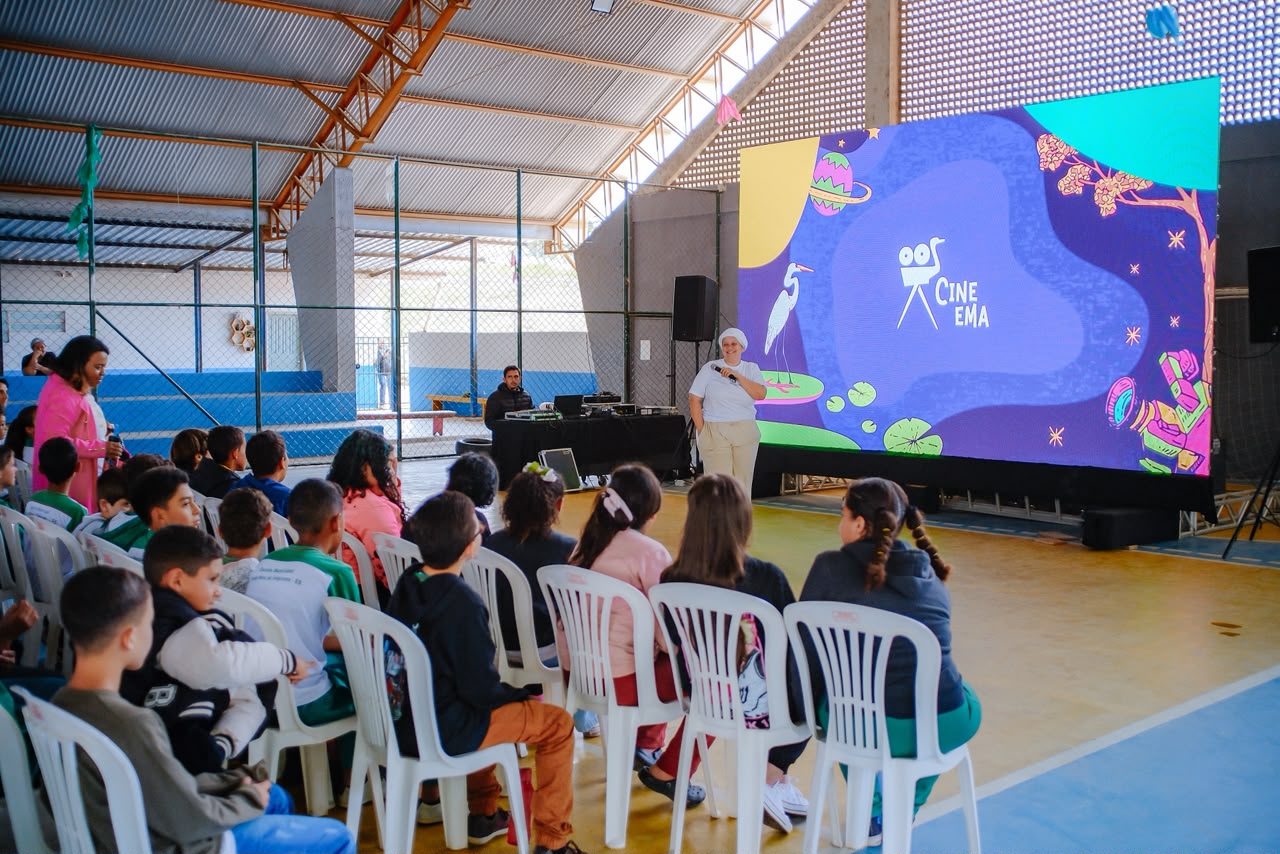 Festival Cine.Ema exibe curtas metragens gratuitos e abre votacao popular no Brasil.