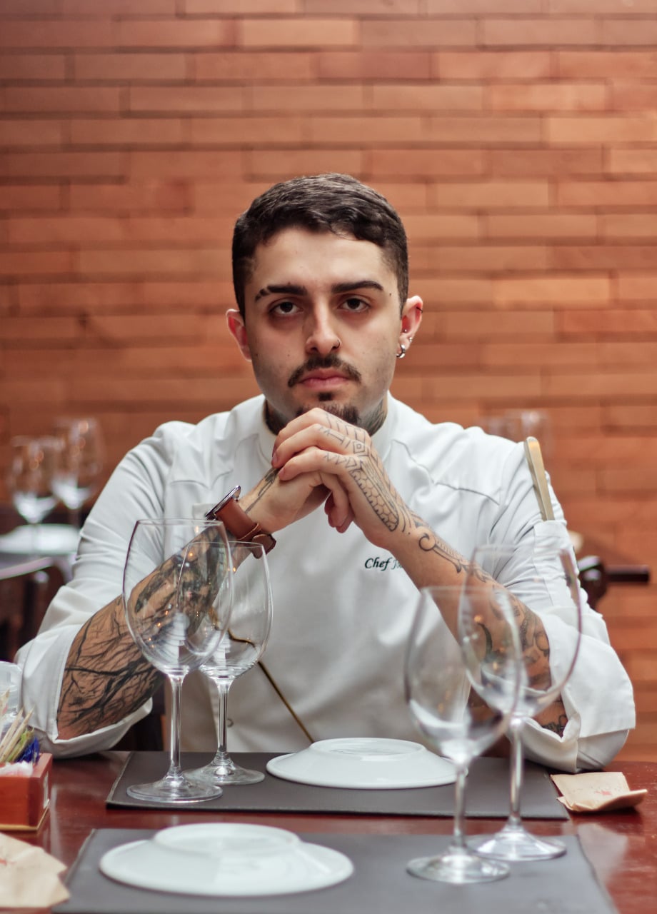 MasterChef Profissionais conta com chef João Vieira representando o Espírito Santo na Band
