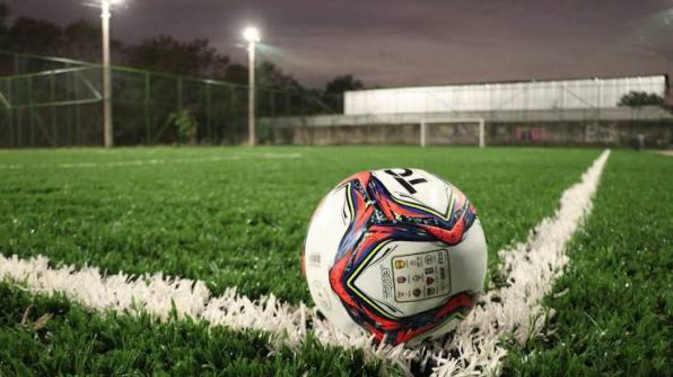 Prefeitura de Anchieta assina ordens de serviço para reforma de espaços esportivos.